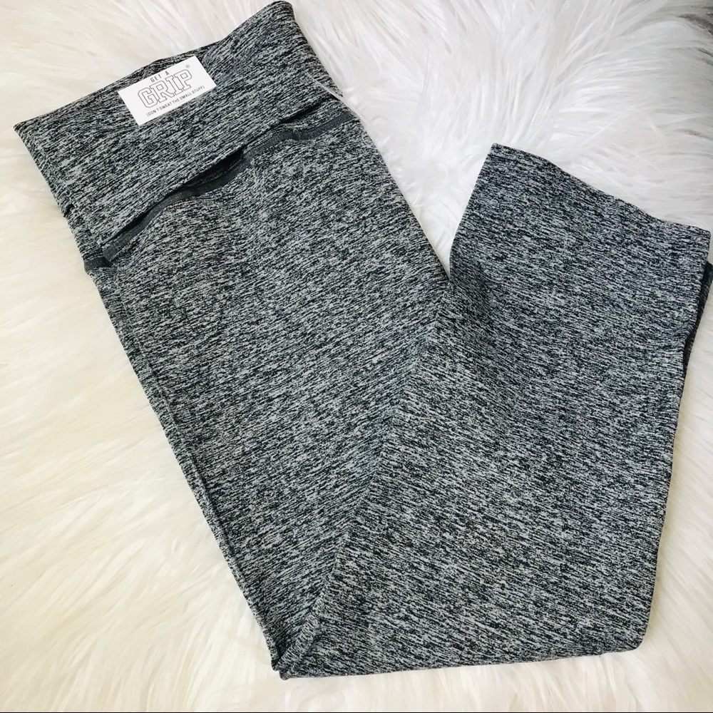 Get A Grip Cropped Skinny Yoga Pants/Leggings